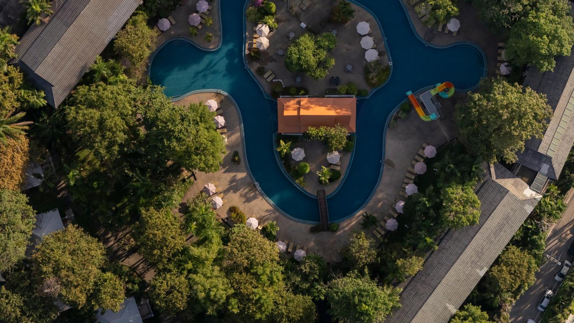 The Green Park Resort Патая Екстериор снимка