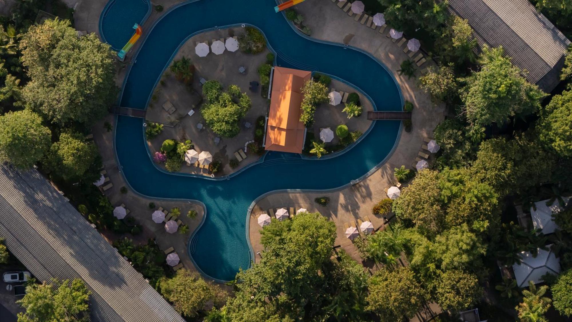 The Green Park Resort Патая Екстериор снимка