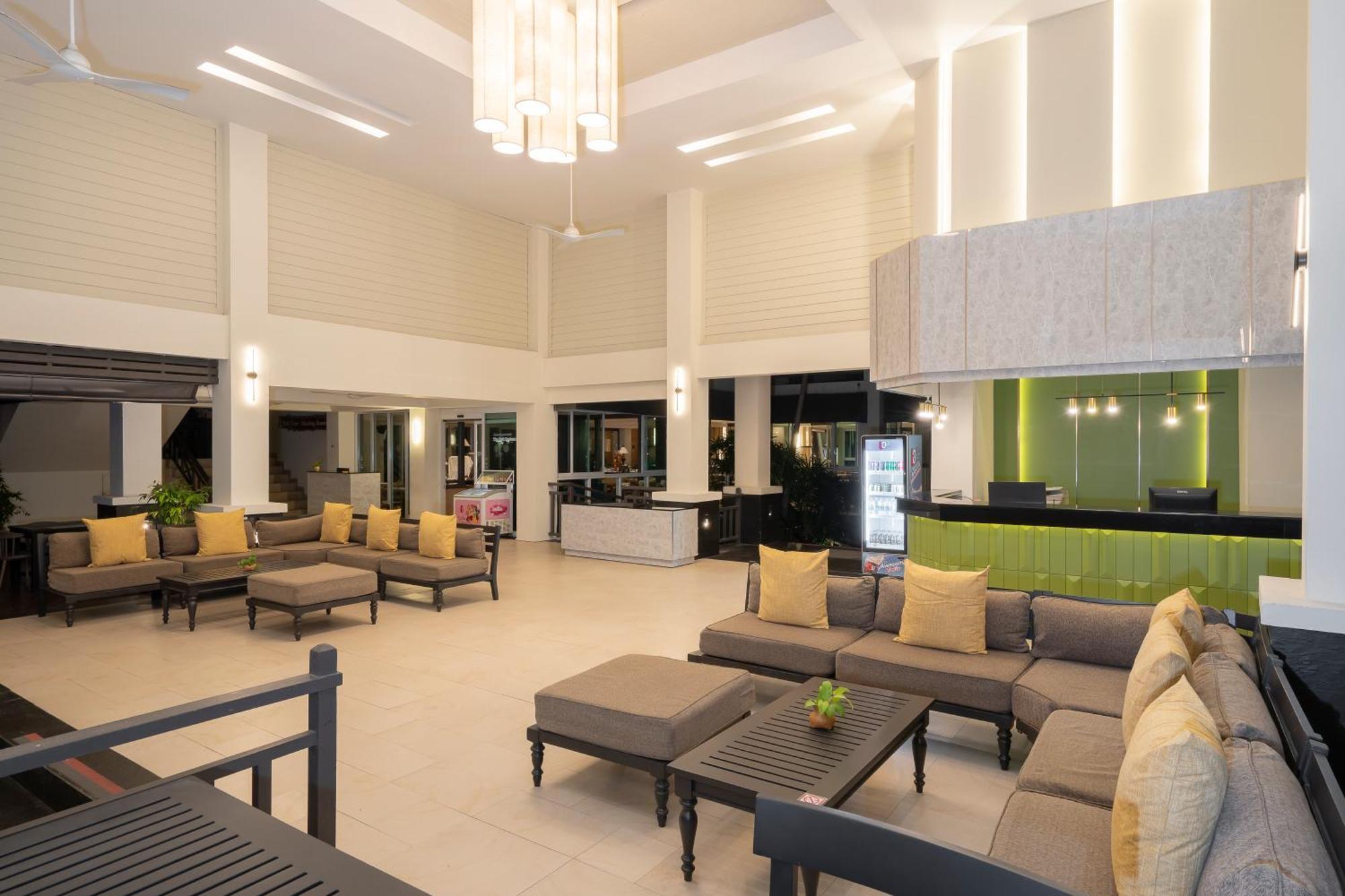 The Green Park Resort Патая Екстериор снимка